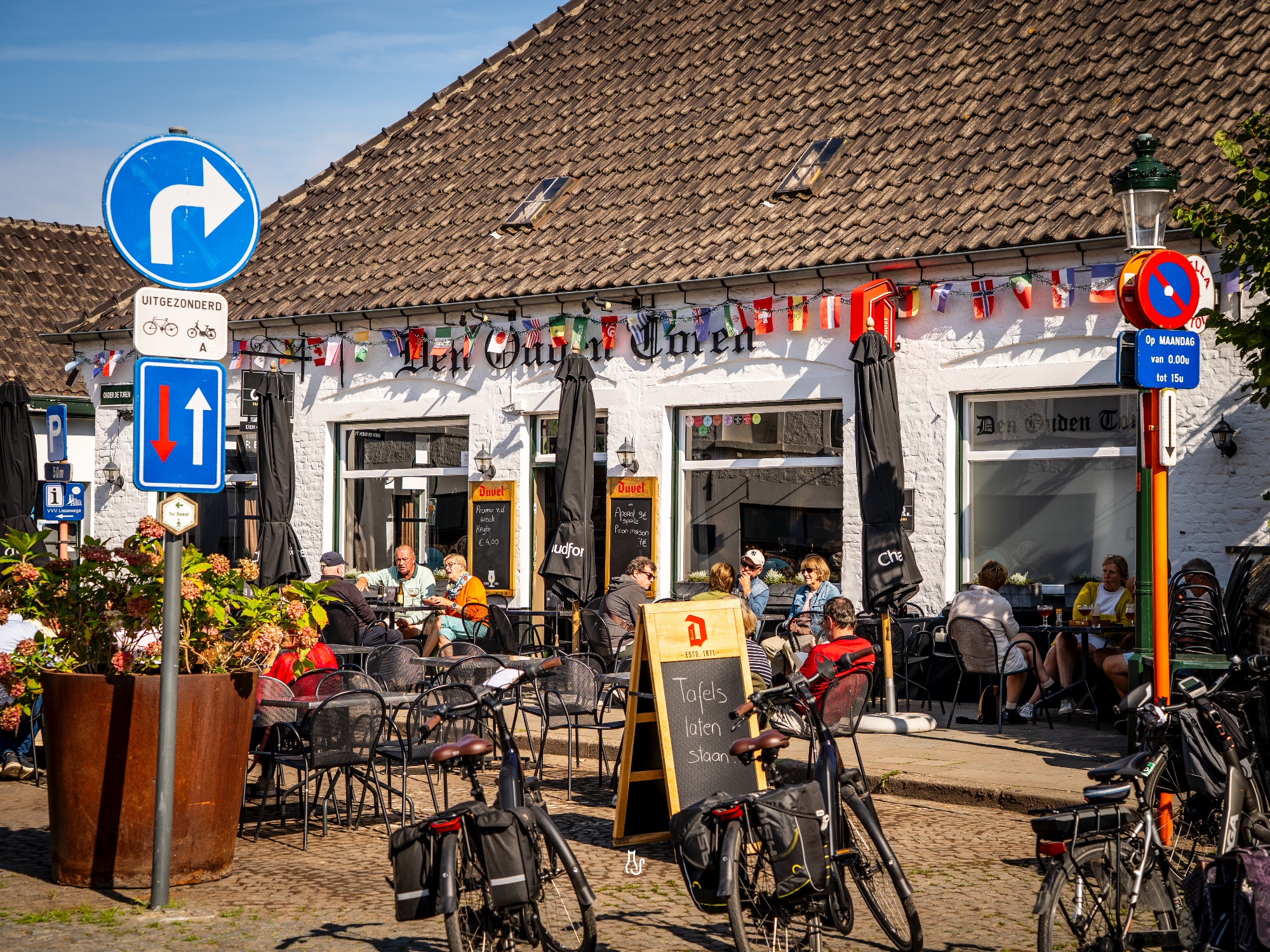 Het witte dorpje foto 134