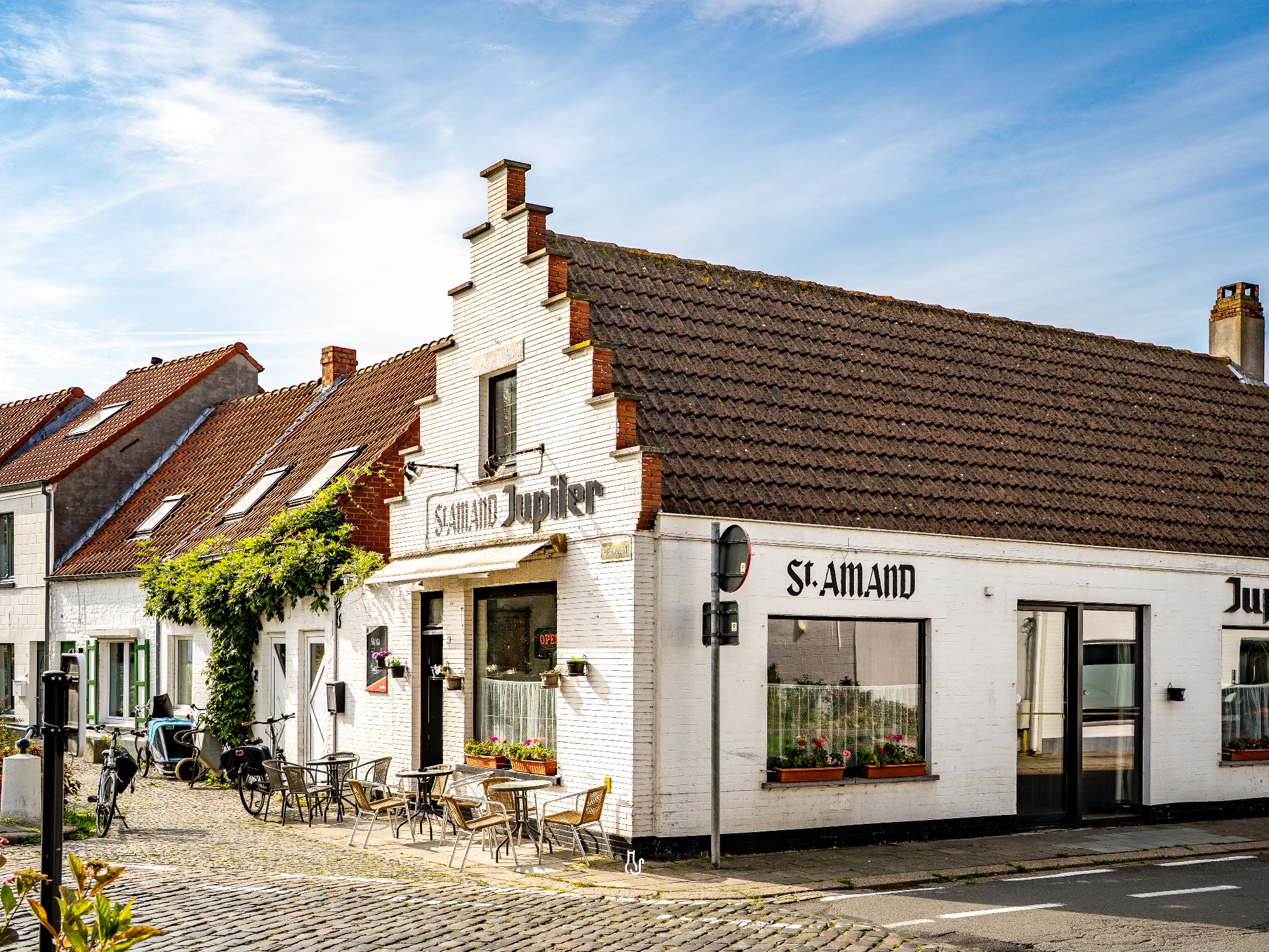Het witte dorpje foto 43